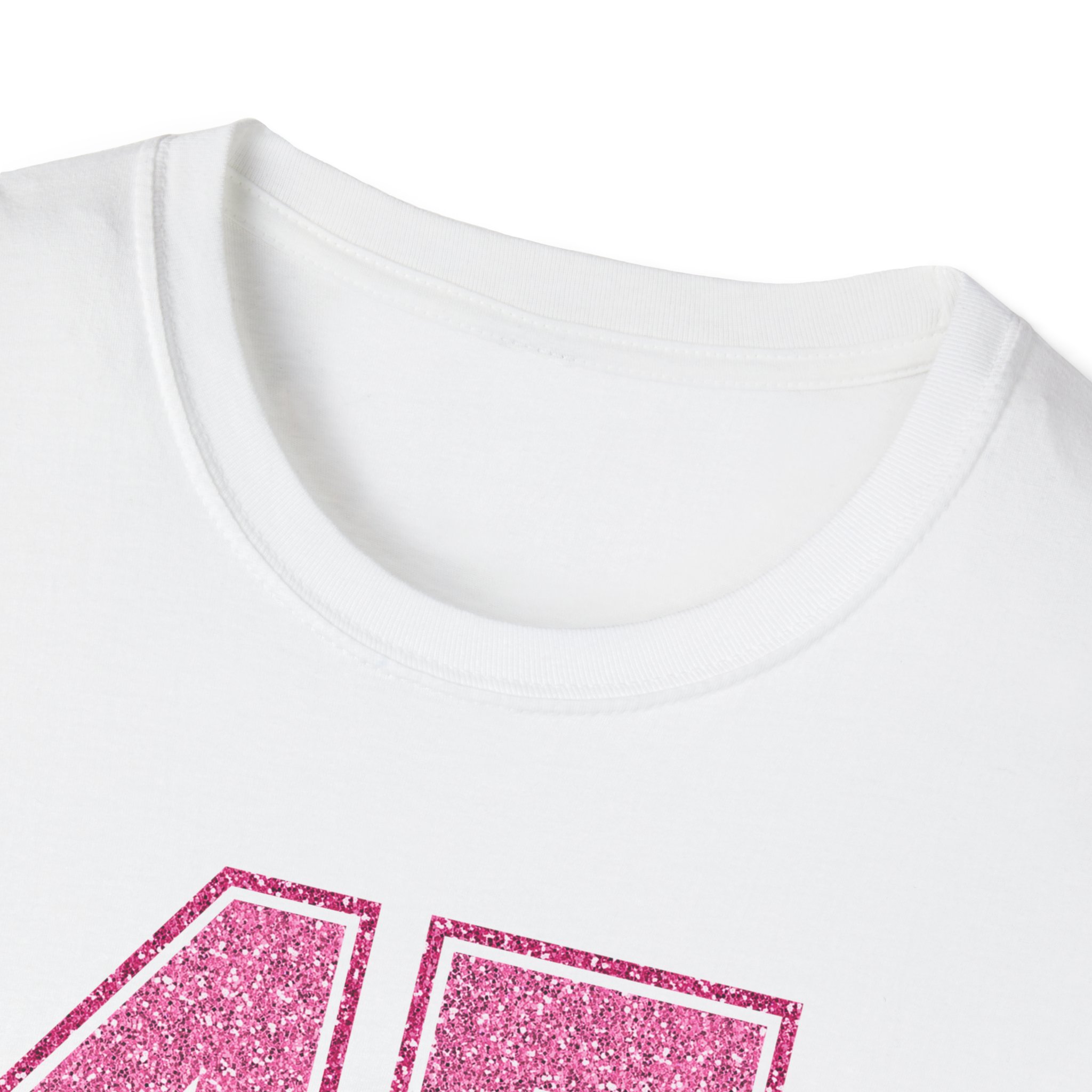 Trump 45-47 Vintage Sport Tee — Pink Glitter Number Graphic T-Shirt - Image 3